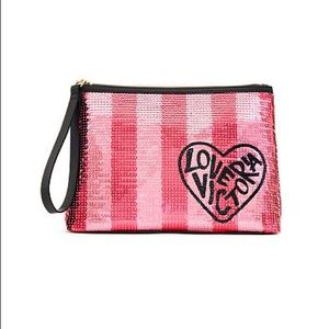 * Victoria’s secret cosmetic bag